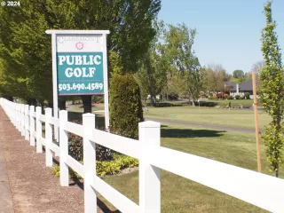 Photo #3: 24067079 Listing