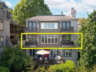 Photo #1: 24067976 Listing