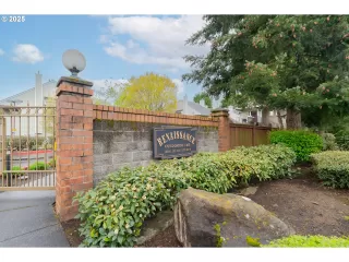 Photo #2: 240697463 Listing