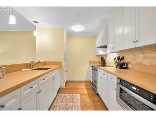 Photo #3: 240702170 Listing