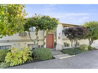 More Details about MLS # 24070709 : 12022 SW KING ARTHUR ST D