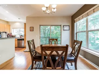 Photo #1: 24071212 Listing 