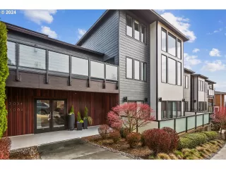 Photo #1: 24071261 Listing