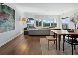 Photo #2: 24071261 Listing