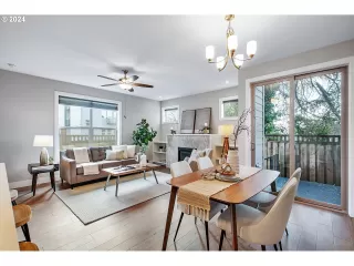 Photo #6: 24071284 Listing 