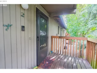 Photo #3: 24072068 Listing