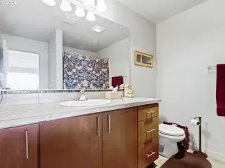 Photo #2: 24073964 Listing