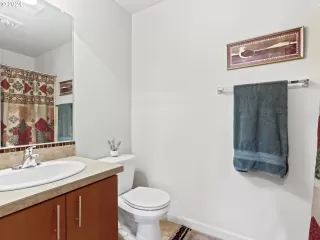 Photo #3: 24073964 Listing