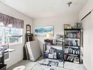 Photo #4: 24073964 Listing