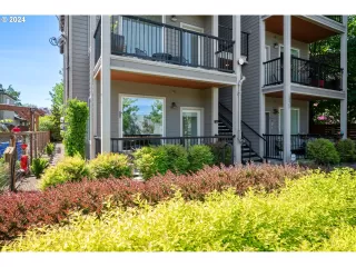 Photo #1: 24074053 Listing