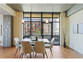 Photo #6: 24074349 Listing 