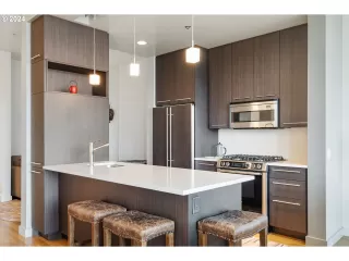 Photo #6: 24078632 Listing 