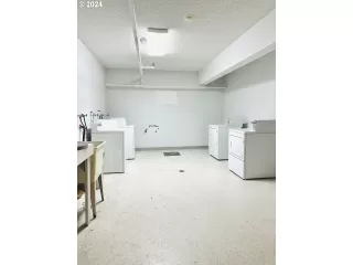 Photo #2: 24078963 Listing 