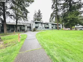 Photo #4: 24078963 Listing 