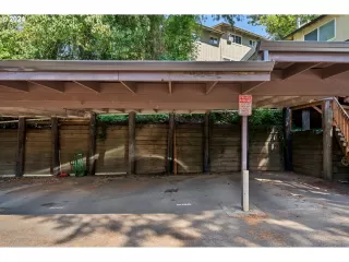 Photo #3: 24079901 Listing