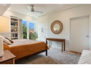 Photo #2: 24080514 Listing 