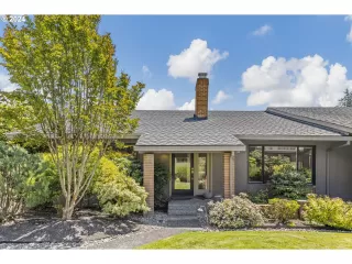 Photo #1: 24081416 Listing 