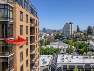 Photo #3: 24084021 Listing