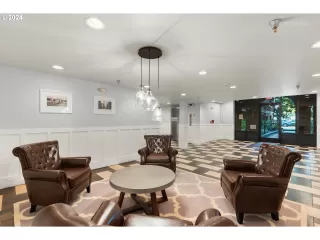 Photo #2: 24085041 Listing 