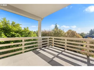 Photo #1: 24086192 Listing 