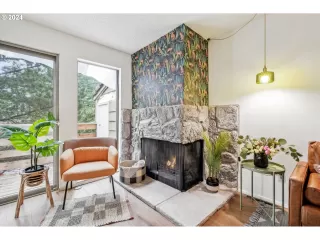 Photo #3: 24087613 Listing 