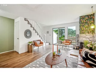 Photo #5: 24087613 Listing 