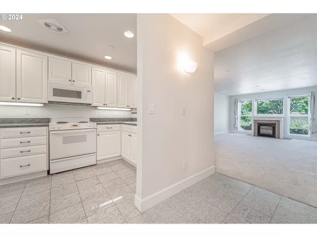 MLS: 24087966 Condo For Sale