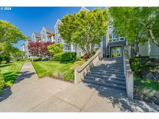 Photo #1: 24087966 Listing