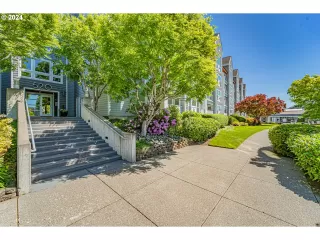 Photo #3: 24087966 Listing