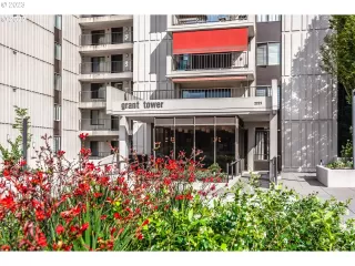 Photo #1: 24088083 Listing