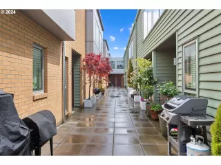 Photo #2: 24088180 Listing 