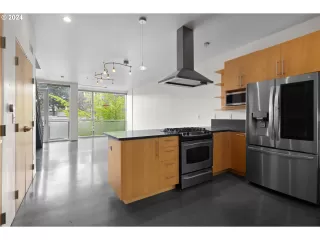 Photo #4: 24088180 Listing 