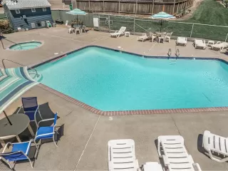 Photo #2: 24088253 Listing