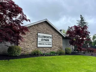 Photo #3: 24089402 Listing 