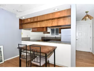 Photo #1: 24089706 Listing