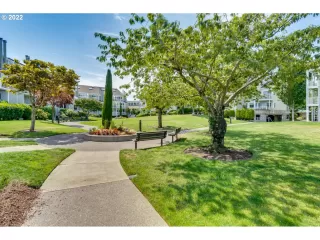 Photo #1: 24090151 Listing