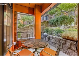 Photo #1: 24091314 Listing