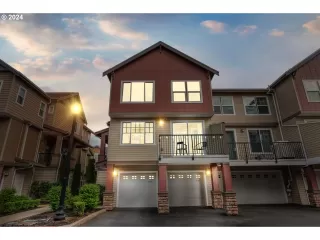 Photo #6: 24091617 Listing