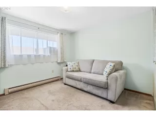 Photo #2: 24092049 Listing