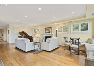 Photo #6: 24092646 Listing 