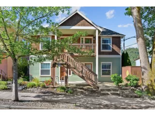 More Details about MLS # 24094063 : 8216 N EDISON ST 3