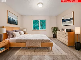 Photo #4: 24094399 Listing