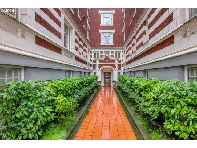 MLS: 24098754 Condo For Sale