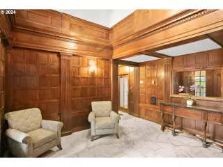 Photo #4: 24098754 Listing