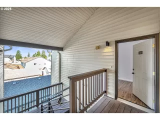 Photo #2: 24098973 Listing