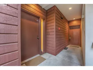 Photo #1: 24102009 Listing