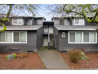 Photo #1: 24102316 Listing