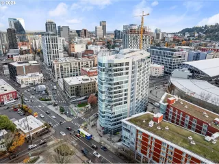 Photo #1: 24103883 Listing