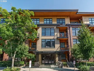 Photo #2: 24104720 Listing