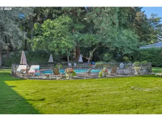 Photo #5: 241074782 Listing 